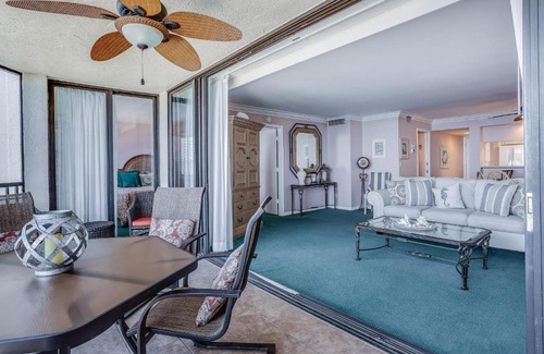 Punta Rassa Casa | Causeway Dreams & Sanibel Sunsets