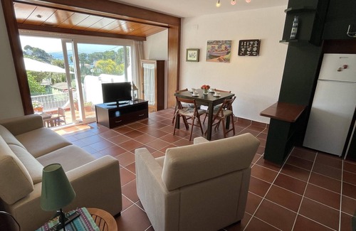 Almadraba-Canyelles Cabaña | CAV. Casa adosada con parking privado a 200m de la playa de Almadraba