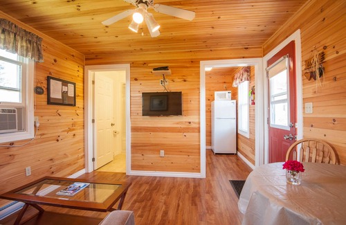 Cavendish Cabaña | Cavendish Lodge & Cottages