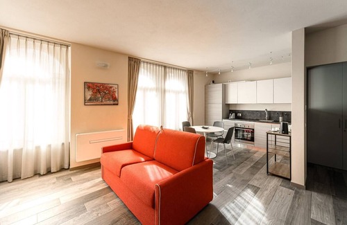 Tirano Apartamento | Residencia Cavour - Apartamento A