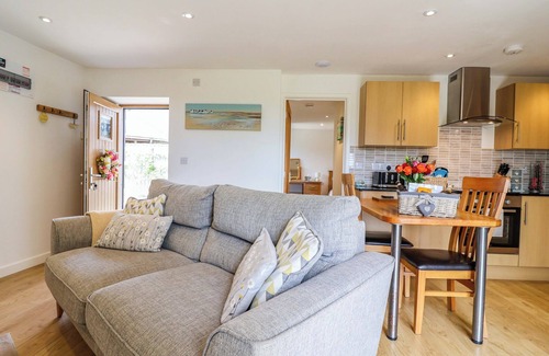 Saltash Cabaña | RAME, admite mascotas, casa de vacaciones de lujo en Tideford, Ref 982220