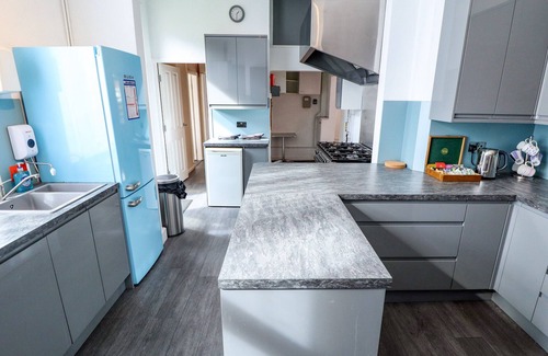 Skegness Casa | CAXTON HOUSE, pet friendly, character holiday cottage in Skegness