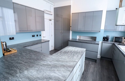 Skegness Casa | CAXTON HOUSE, pet friendly, character holiday cottage in Skegness