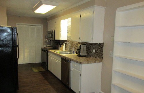 Cayce Casa | Cayce Charm Minutes to Downtown Columbia