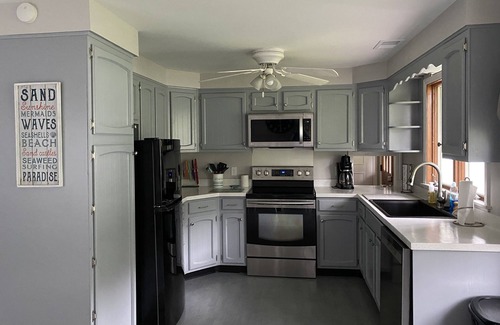 Union Springs Casa | Cayuga Lakefront Home - Large Yard - Firepit Patio - Island View - Walk To Town