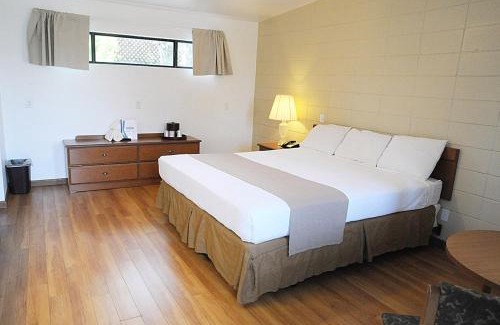 Cathedral City Cove Complejo | CCBC Resort Hotel - A Gay Men's Resort