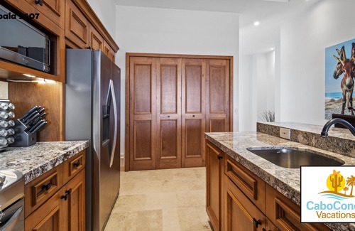 Los Cabos Condominio | CCV Quivira-Luxury 3BR Penthouse, Ocean View, 7 Resorts, Private Rooftop Patio