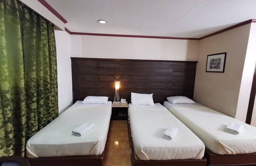 Lahug Hotel | Cebu Hilltop Hotel