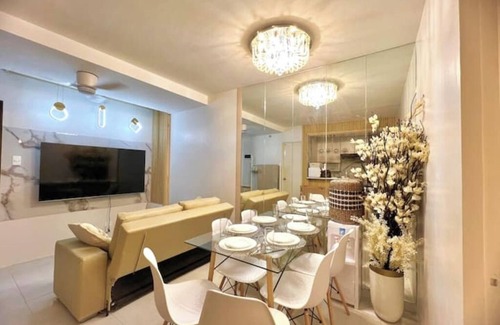 Bakilid Condominio | CebuCasa/T1/2BedRoom/10pax/Netflix + Youtube/UNLI5G