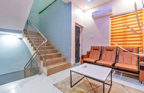 Ofin Casa | Cecilia Homes Luxury 3 Bedroom duplex “we built your dream home” (3 Bed Duplex)