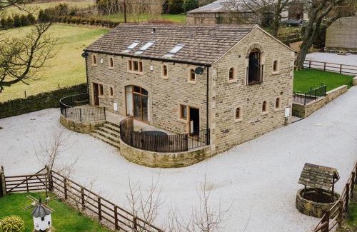 Halifax Casa | Cedar Barn - Uk33352