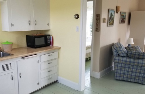 Ketch Harbour Cabaña | Cedar Cottage - acogedor de dos dormitorios, privado, vista al mar - cerca de Halifax y la playa