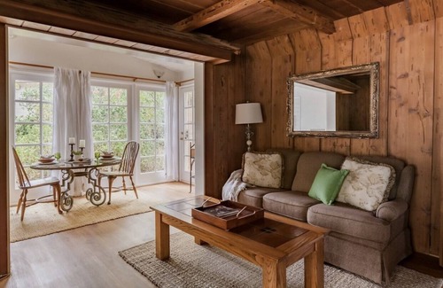 El Cajon Cabaña | Cottage Retreat with Mountain View’s