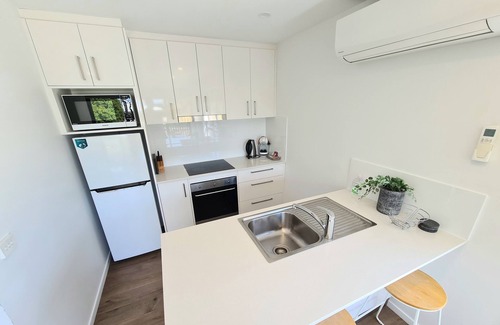 Blackmans Bay Casa | Cedar Cottages Blackmans Bay - Cinnamon Cottage
