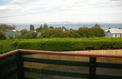 Blackmans Bay Casa | Cedar Cottages Blackmans Bay