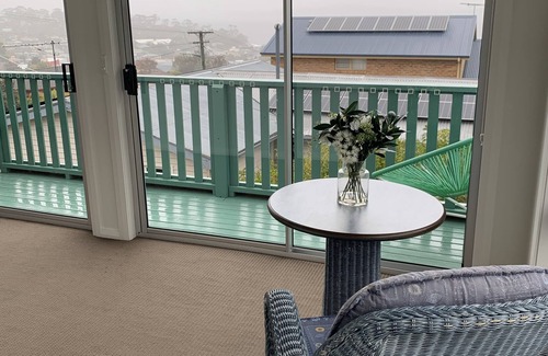 Blackmans Bay Casa | Cedar Cottages Blackmans Bay - Casa