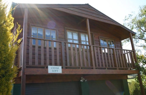 Blackmans Bay Casa | Cedar Cottages Blackmans Bay