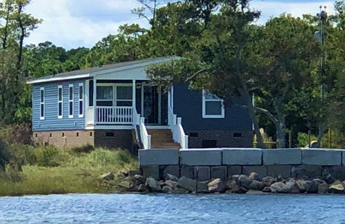 Cedar Island Casa | Cedar Island Bay ~ Great Sunrises & Beautiful Water Views ~ Quiet Setting