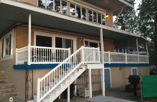 Prudenville Cabaña | Lakefront Beach House en el hermoso lago Houghton, 4 camas 2 baños, capacidad para 12