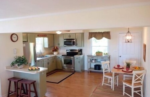Woolford Cabaña | 6. Retiro familiar de 5 acres frente al mar con piscina y playa de arena.