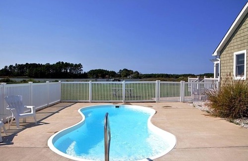 Woolford Cabaña | 6. Retiro familiar de 5 acres frente al mar con piscina y playa de arena.