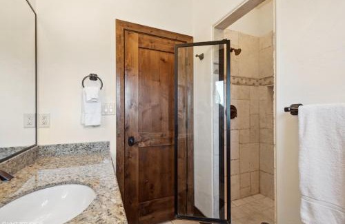 Zion National Park East Entrance Casa | Cedar Ridge- Hot tub, Private, Minutes from Zion