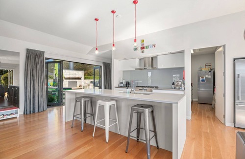 Albert Town Casa | Cedar Sanctuary - Albert Town Holiday Home