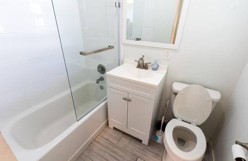 Melrose Condominio | Cedar-Sinai Condo Perfect for Travelling Nurse or Professional