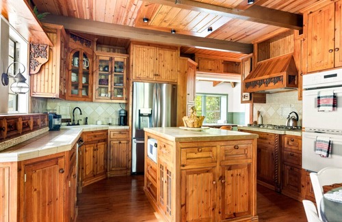 Twin Peaks Chalet De Esquí | Cedar Snow Cottage in Alps of Lake Arrowhead