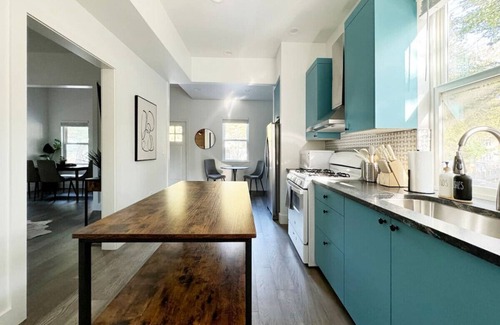 North University Casa | Cedar Street - Hyde Park