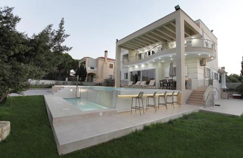 Kounoupidiana Villa | Cedar Tree Villa