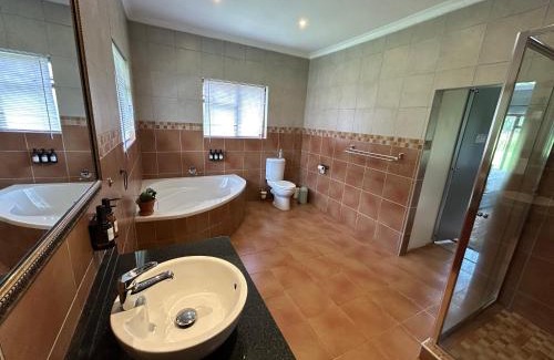 Hilton Casa | Cedara Way Hilton