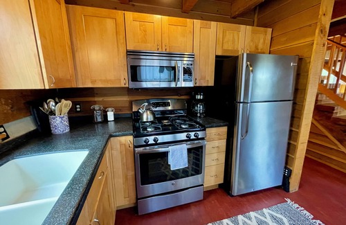 Linden Cabina | Cedarbank Cabin in Virginia Wine Country