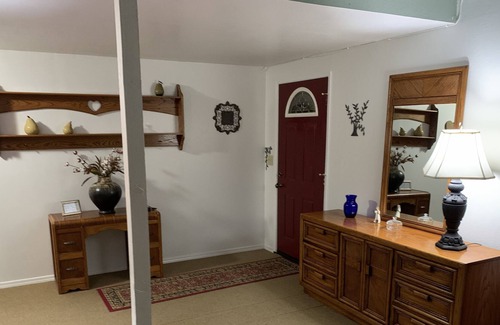 California Hot Springs Cabina | Cedarbrook Trl. BnB