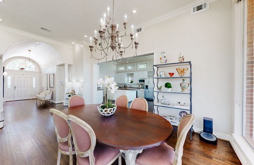 Walden on Lake Conroe Casa | CedarGrove Hideaway - Main House | Lakeside stay in Montgomery