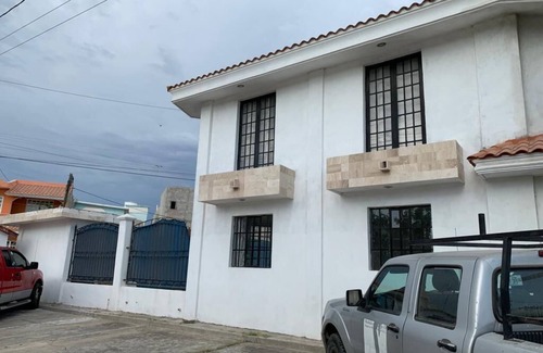 Francisco Villa Casa | Casa Cedros