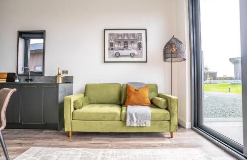 Llangefni Casa | Cefni Lodge