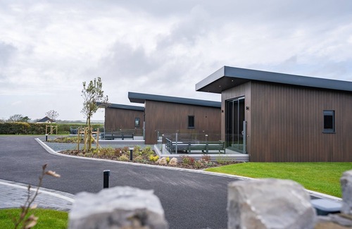 Llangefni Cabaña | Cefni Lodge - sleeps 4 guests in 1 bedroom