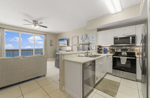Miramar Beach Condominio | Especiales de agosto! Directamente en el Golfo ~ Servicio de silla de playa incluido! 🌴