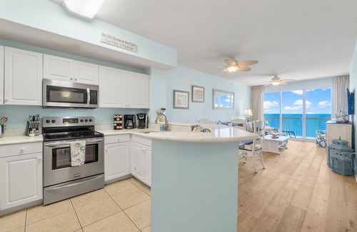 Miramar Beach Condominio | Directamente en la playa! Servicio de silla de playa incluido! A minutos de Pier Park! 🌴