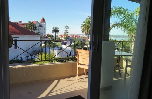 Coronado Complejo | Celebrate winter holidays at the lovely, warm, welcoming Coronado Beach Resort!