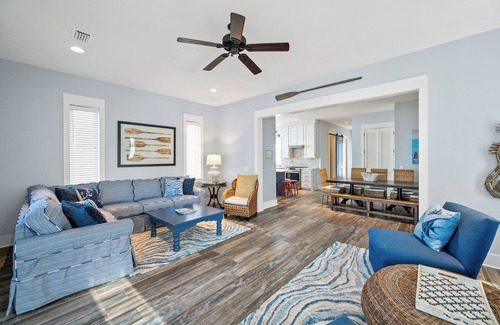 Sunnyside Casa | Impresionante 5BR 5BTH Celebration Generation Beach House-Al otro lado de Beach Walkover