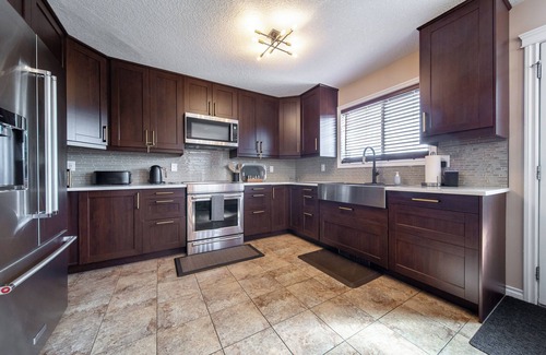 Jasper Place Casa | Celest Homes! Spacious, family home, right for your next family adventure.