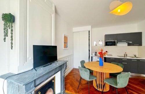 Saint-Fons Apartamento | Celestine - appartement 4 personnes - check in h24 - wifi