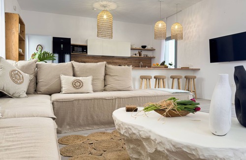 Kastraki Villa | Céline, Elegant House with Pool