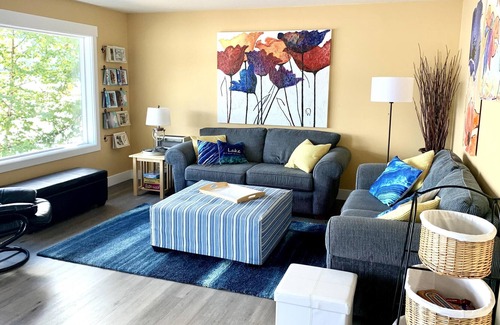 Celista Casa | Celista Vista - Waterfront - Shuswap Vacations & Sledding Accommodation