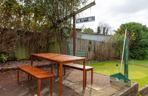 Scottsdale Casa | Celtic Cottage, central to Barnbougle & Derby MBT