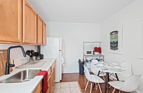 Point Breeze Apartamento | Center City South-Scandinavian Style 1BR by ACT