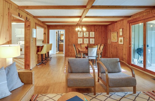 Sparta Cabina | Center Hill Couples Retreat Cabin: Lake View, Deck