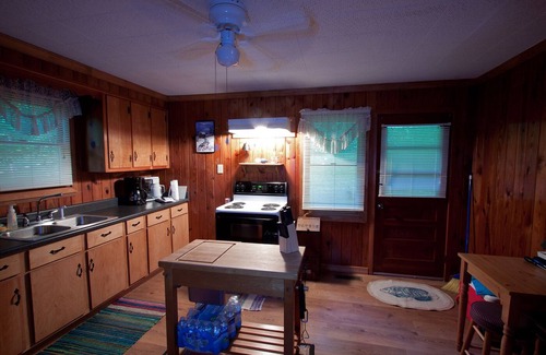 Smithville Cabina | Center Hill Lake - Holmes Creek Cabin - media milla del muelle de barcos